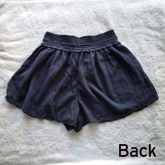 WILFRED ARITZIA Smocked Waist Gauzey Layer Modal Flutter hem Shorts S - Picture 5 of 13